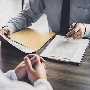 تىجارەت كىنىشكىسىنى يىللىق تەكشۈرۈشتىكى مەقسەت ئاساسلىقى كارخانىلارنىڭ تىجارەت سالاھىيىتى ۋە تىجارىتىنى بېكىتىش